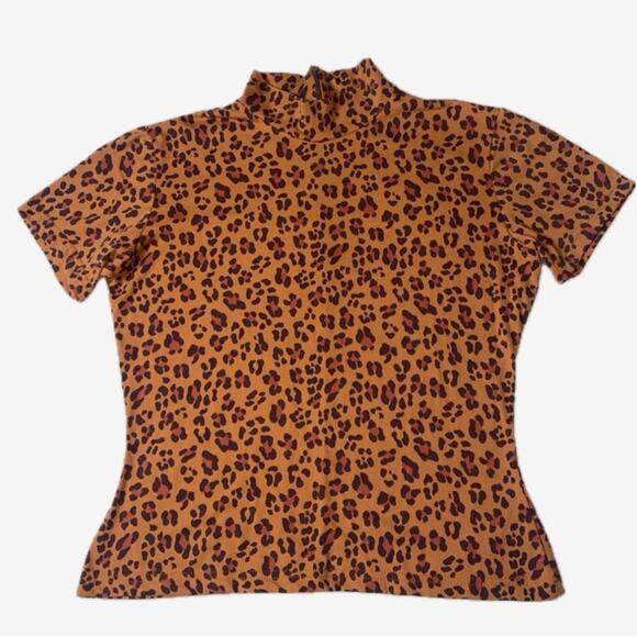 virginia slims Tops - Virginia Slims V Wear Vintage Animal Print short sleeve Turtle neck top size M✨